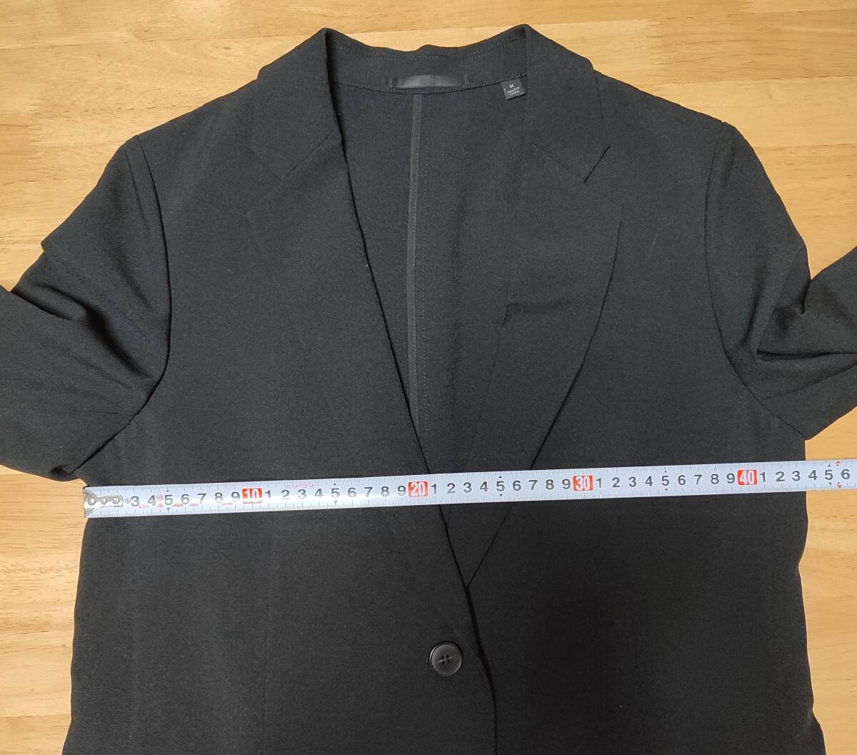 UNIQLO ユニクロ 感動ジャケット スッキリフィット ブラック UNIQLO ユニクロ 感動ジャケット スッキリフィット ブラック