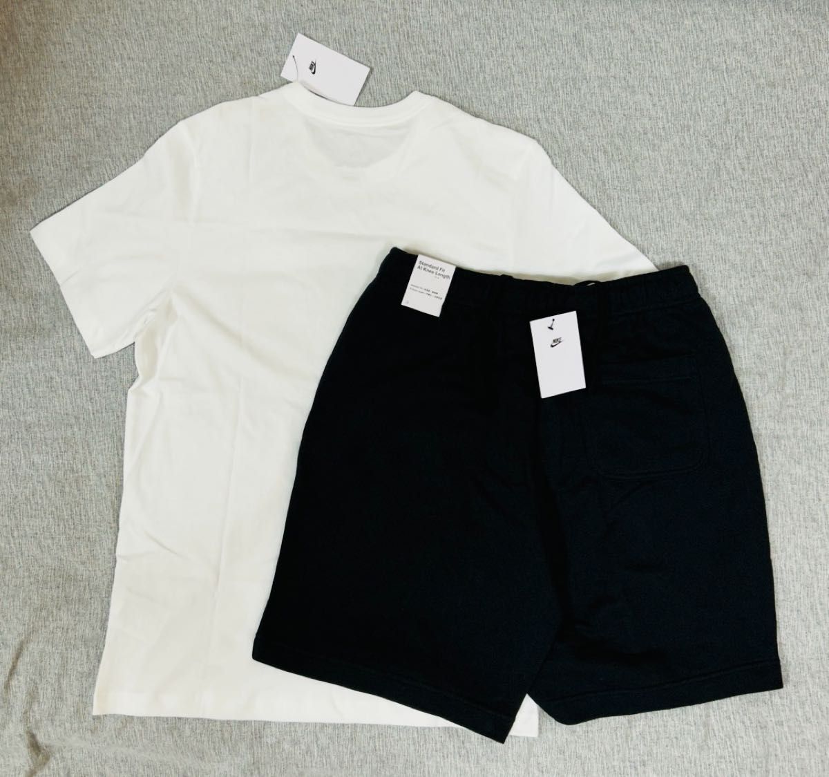 新品タグ付 ナイキ マルチ ロゴ Tシャツ ハーフパンツ 新品タグ付 ナイキ マルチ ロゴ Tシャツ ハーフパンツ
