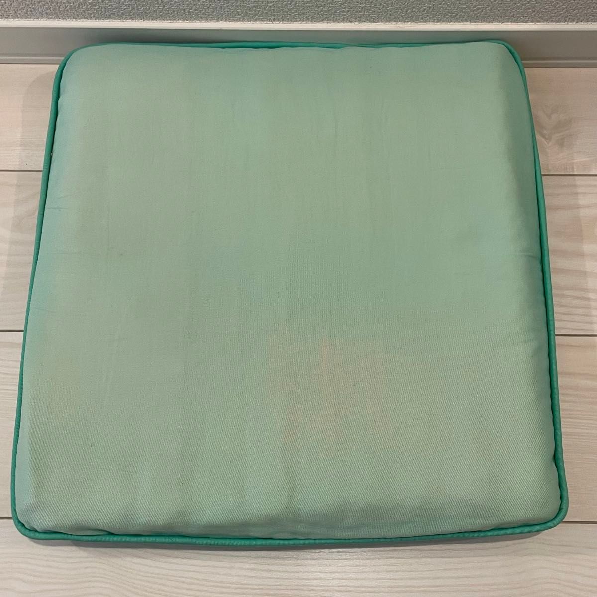 中古 ビジネス 座布団 3枚 座布団カバー 1枚セットヘルス 中古 ビジネス 座布団 3枚 座布団カバー 1枚セットヘルス
