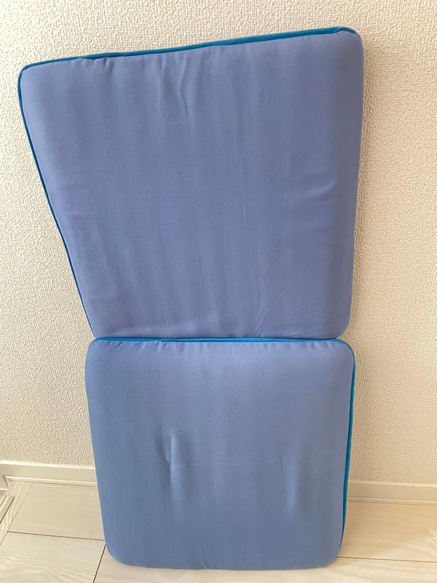 中古 ビジネス 座布団 3枚 座布団カバー 1枚セットヘルス 中古 ビジネス 座布団 3枚 座布団カバー 1枚セットヘルス