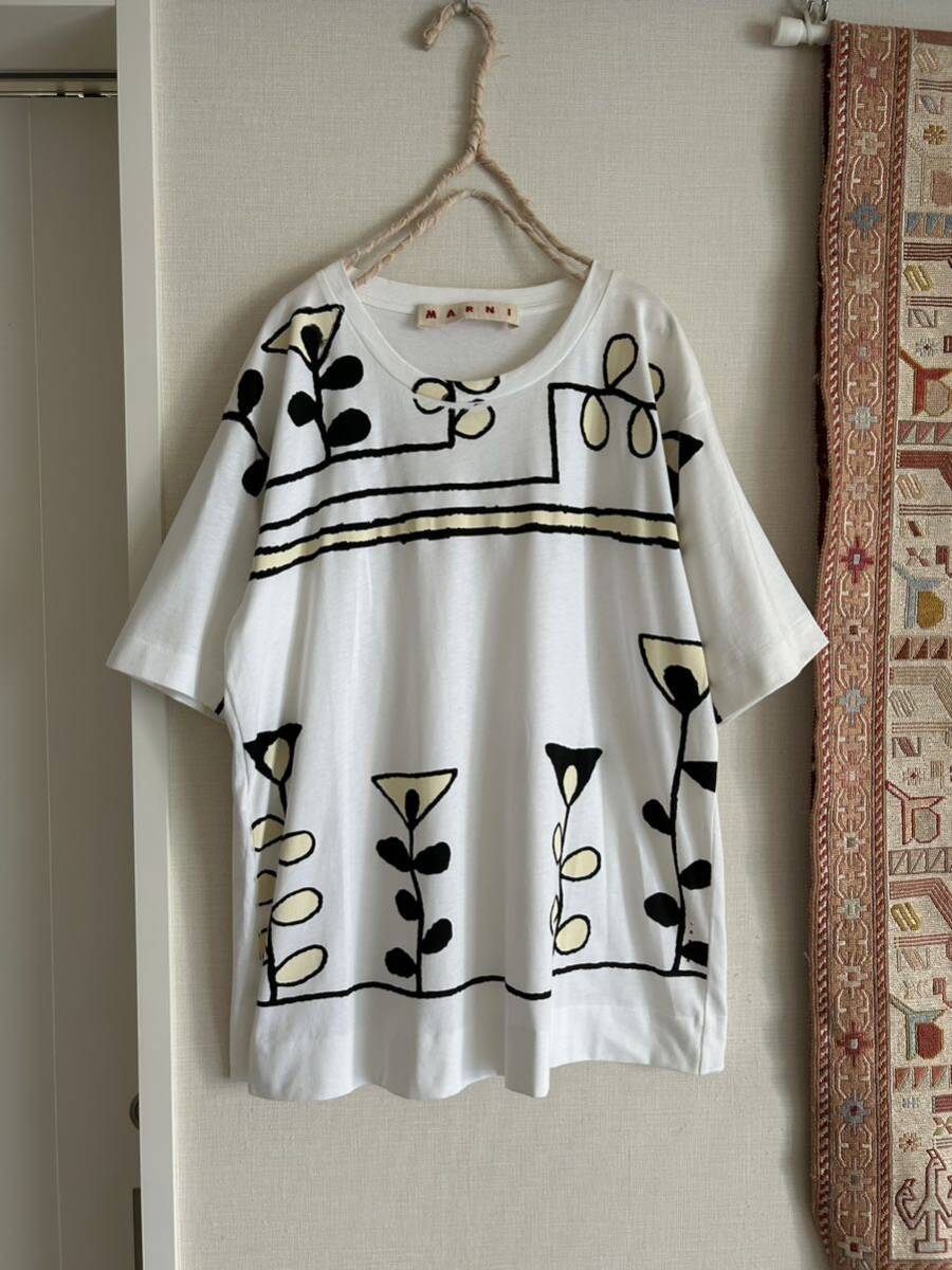 マルニ Tシャツ 白 トップス 半袖 植物柄 グラフィック 花 半袖T マルニ Tシャツ 白 トップス 半袖 植物柄 グラフィック 花 半袖T