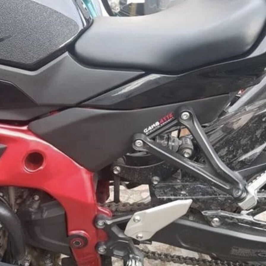 新品】 ZX25R ZX4R フレームカバー サイドカバー|Yahoo!フリマ 新品】 ZX25R ZX4R フレームカバー サイドカバー|Yahoo!フリマ