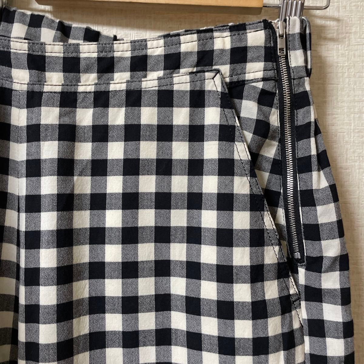 マカフィー ウールトロピカルストレッチ ワイドクロップドパンツ マカフィー ウールトロピカルストレッチ ワイドクロップドパンツ