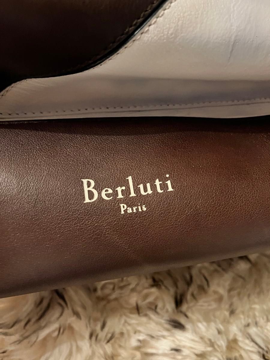 ベルルッティ berluti 本革リュックサック レザー 限定モデル ベルルッティ berluti 本革リュックサック レザー 限定モデル