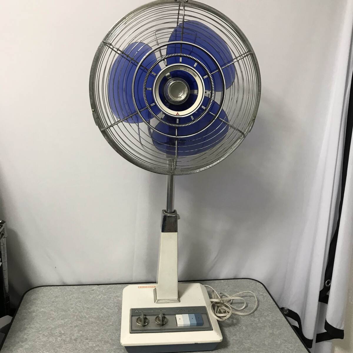 完動品◆昭和レトロ扇風機 三菱 MITSUBISHI アイボリー ヴィンテージ 完動品◇昭和レトロ扇風機 三菱 MITSUBISHI アイボリー