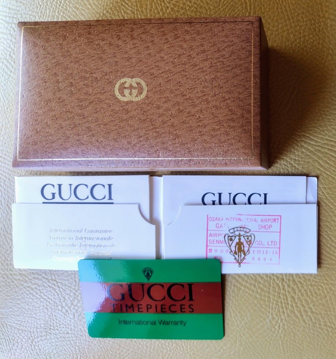 GUCCI 新品電池交換済 稼働 チェンジベゼル 1100-L シリアルNo GUCCI 新品電池交換済 稼働 チェンジベゼル 1100-L シリアルNo