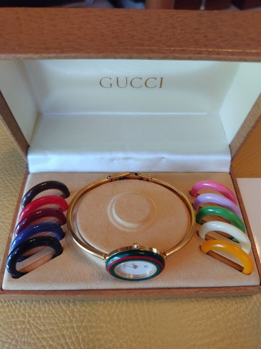 GUCCI 新品電池交換済 稼働 チェンジベゼル 1100-L シリアルNo GUCCI 新品電池交換済 稼働 チェンジベゼル 1100-L シリアルNo