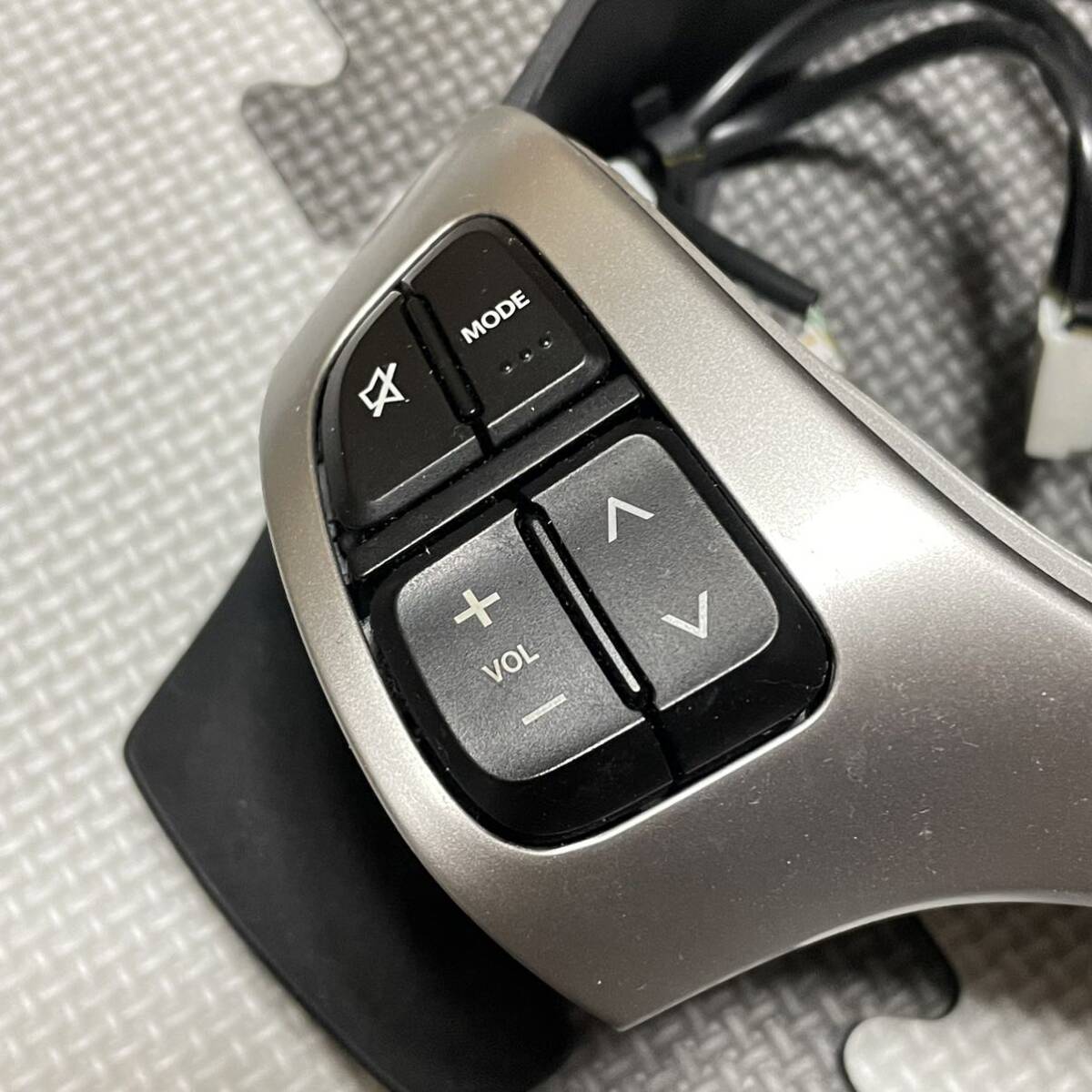 MH34S MH44SワゴンRスティングレー スズキ純正ステアリング MH34S MH44SワゴンRスティングレー スズキ純正ステアリング