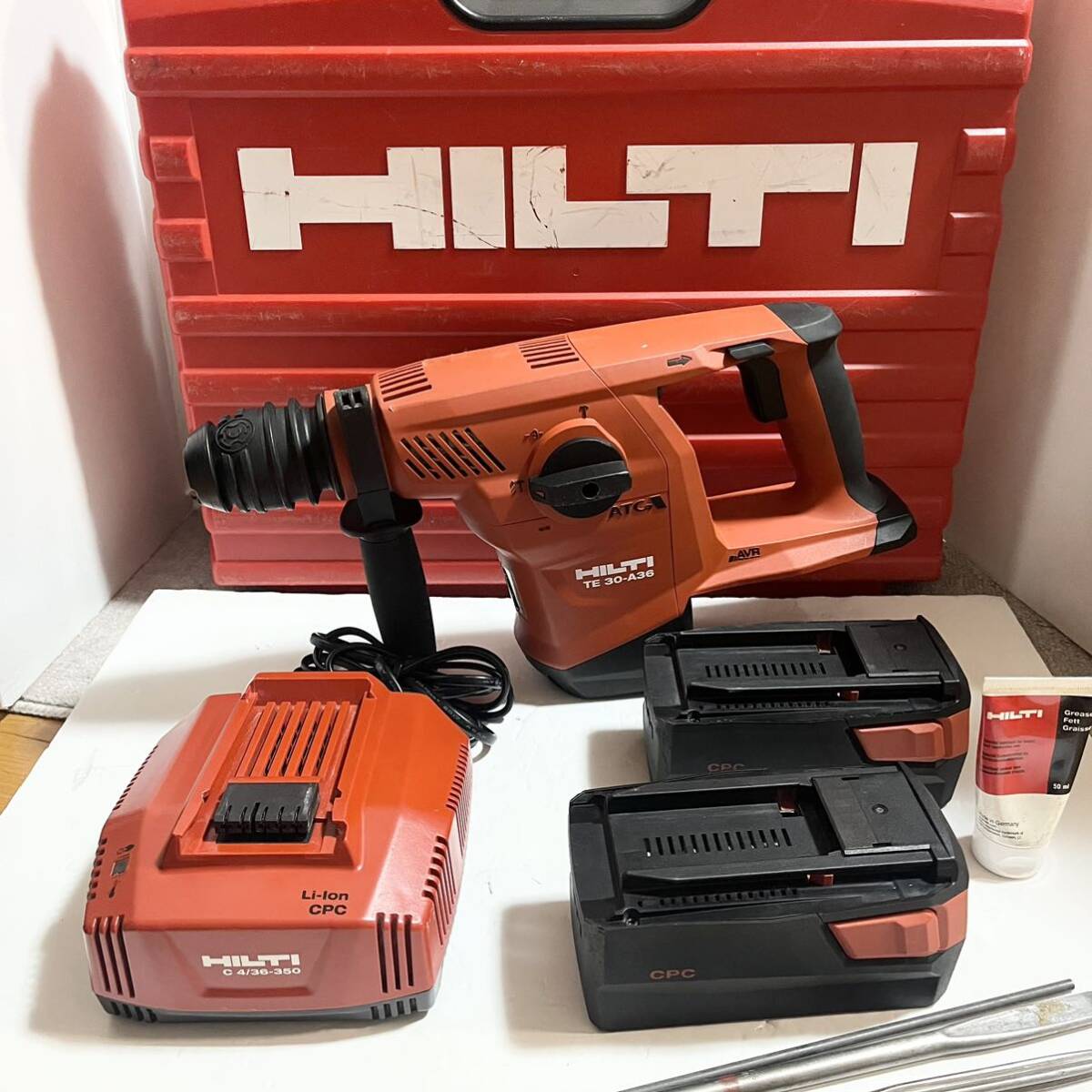 ○HILTI ヒルティ TE6-A36 充電式ロータリーハンマドリル 36V 多 ○HILTI ヒルティ TE6-A36 充電式ロータリーハンマドリル 36V 多