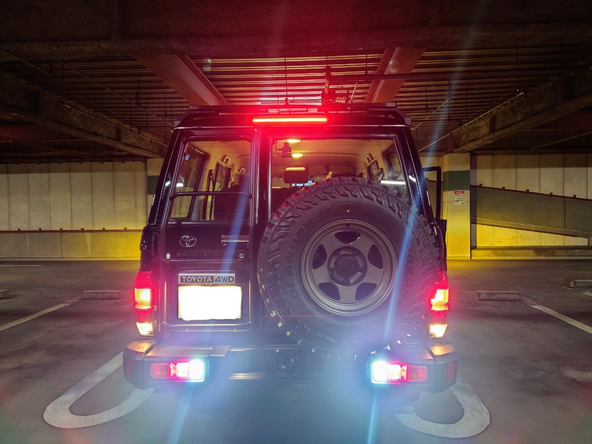 再再販 ランドクルーザー70 4灯化キット トヨタ純正 テール 再再販 ランドクルーザー70 4灯化キット トヨタ純正 テール