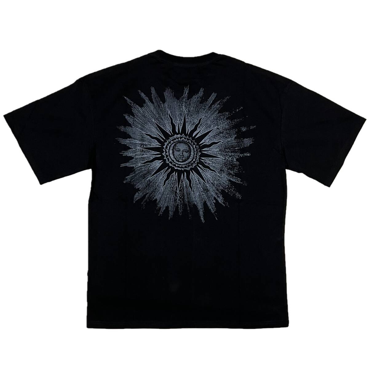 【AMIRI】ステンシルTシャツ ■送料・関税込■ AMIRI アミリ シルバー ロゴ Tシャツ ブラック stencil 関税込