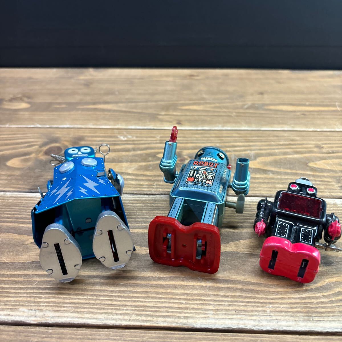 Yahoo!オークション - ブリキロボット 宇宙ロボット ブリキ Yahoo!オークション - ブリキロボット 宇宙ロボット ブリキ