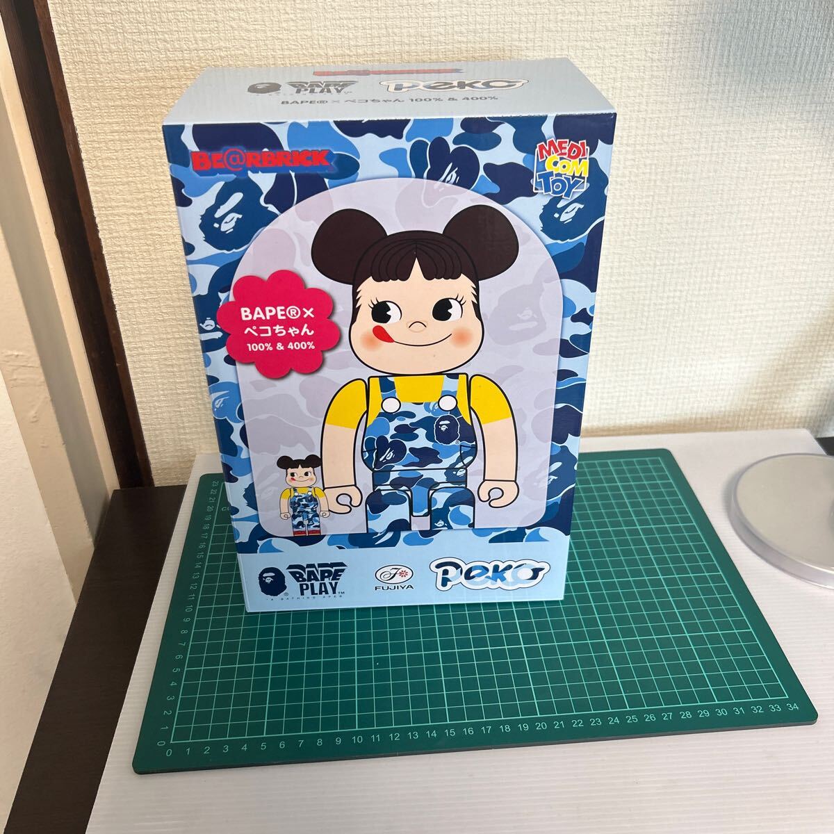 フィギュア 未開封 ぺこちゃん BAPE PLAY フィギュア 未開封 ぺこちゃん BAPE PLAY