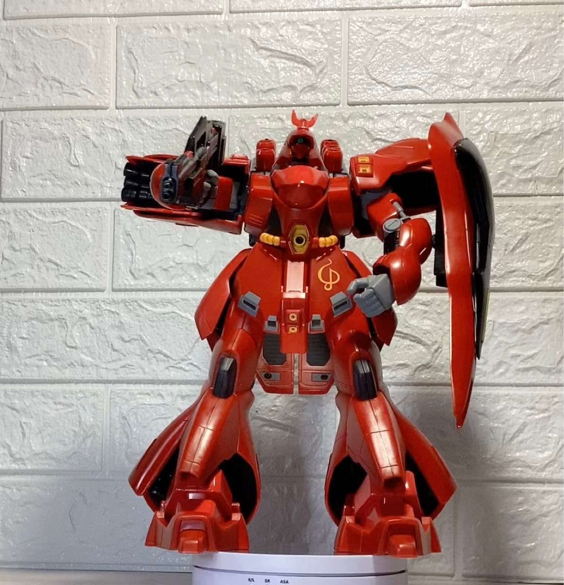 機動戦士ガンダム 逆襲のシャア 全高約30cm MSN-04 SAZABI 機動戦士ガンダム 逆襲のシャア 全高約30cm MSN-04 SAZABI