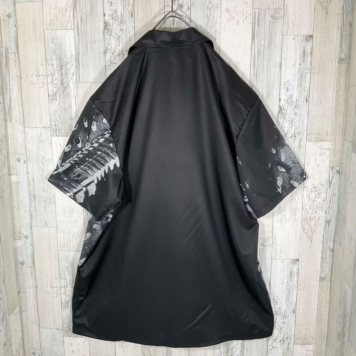 柄シャツ メンズ 半袖 XL 黒 未使用 古着 総柄 グラフィック 柄シャツ メンズ 半袖 XL 黒 未使用 古着 総柄 グラフィック