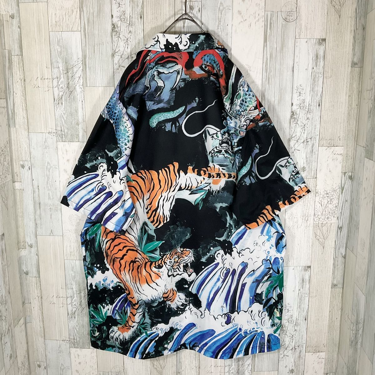 柄シャツ メンズ 半袖 XL 黒 未使用 古着 総柄 和柄 アロハ 柄シャツ メンズ 半袖 XL 黒 未使用 古着 総柄 和柄 アロハ