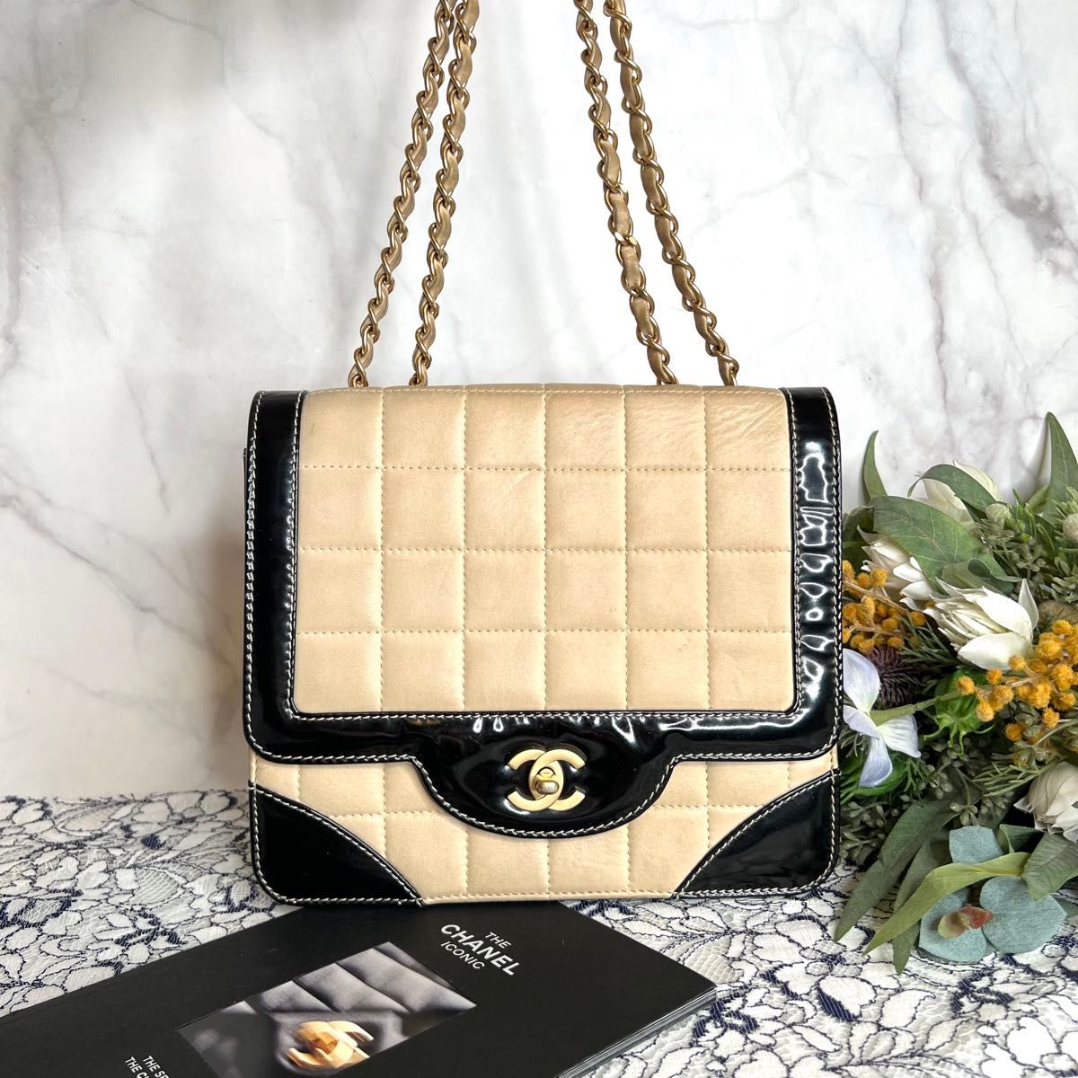 CHANEL シャネル【美品】 チョコバー マトラッセ ショルダー CHANEL シャネル【美品】 チョコバー マトラッセ ショルダー