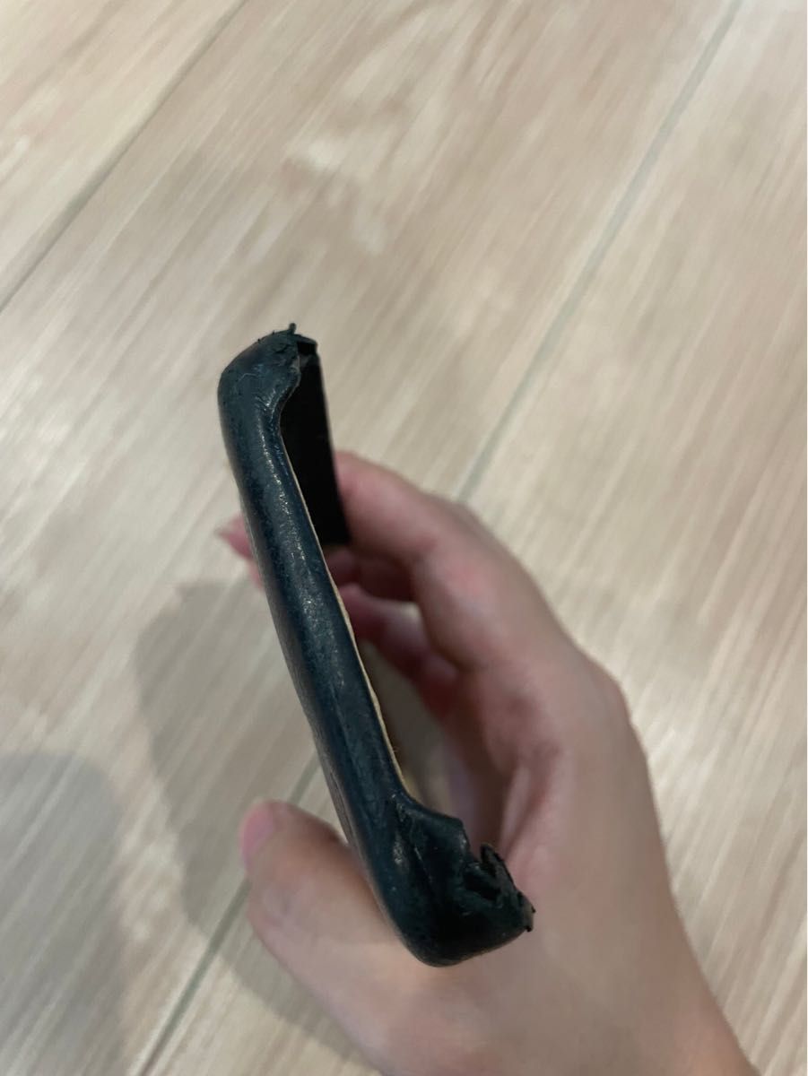 CHANEL シャネル iPhone11 ケース 本物 ココマーク 訳あり品 CHANEL シャネル iPhone11 ケース 本物 ココマーク 訳あり品