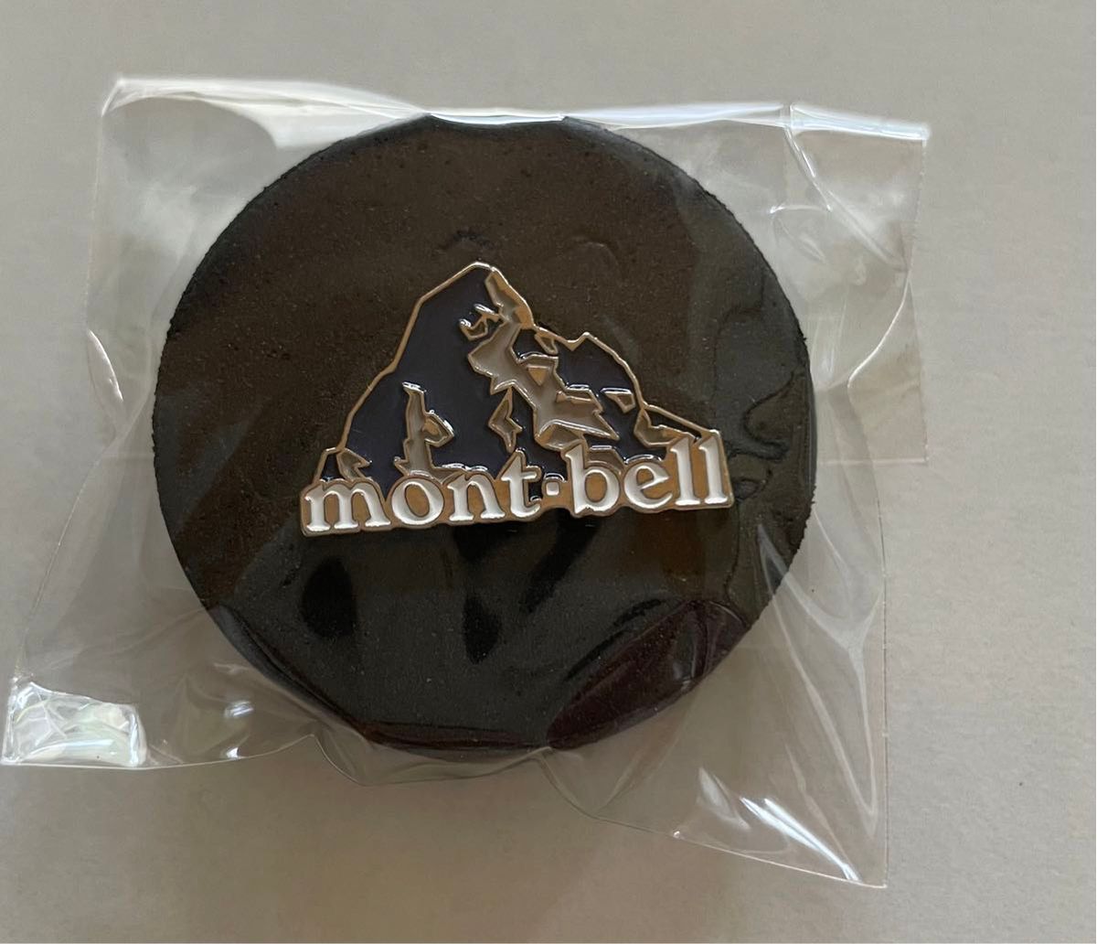 mont-bell (モンベル) オリジナルピンバッジ (未使用 mont-bell (モンベル) オリジナルピンバッジ (未使用