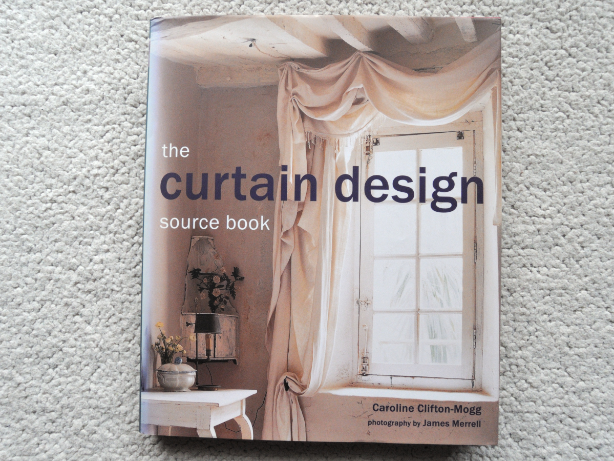 The Curtain Design Source Book　Caroline Clifton-Mogg著, James Merrell写真　洋書_画像1