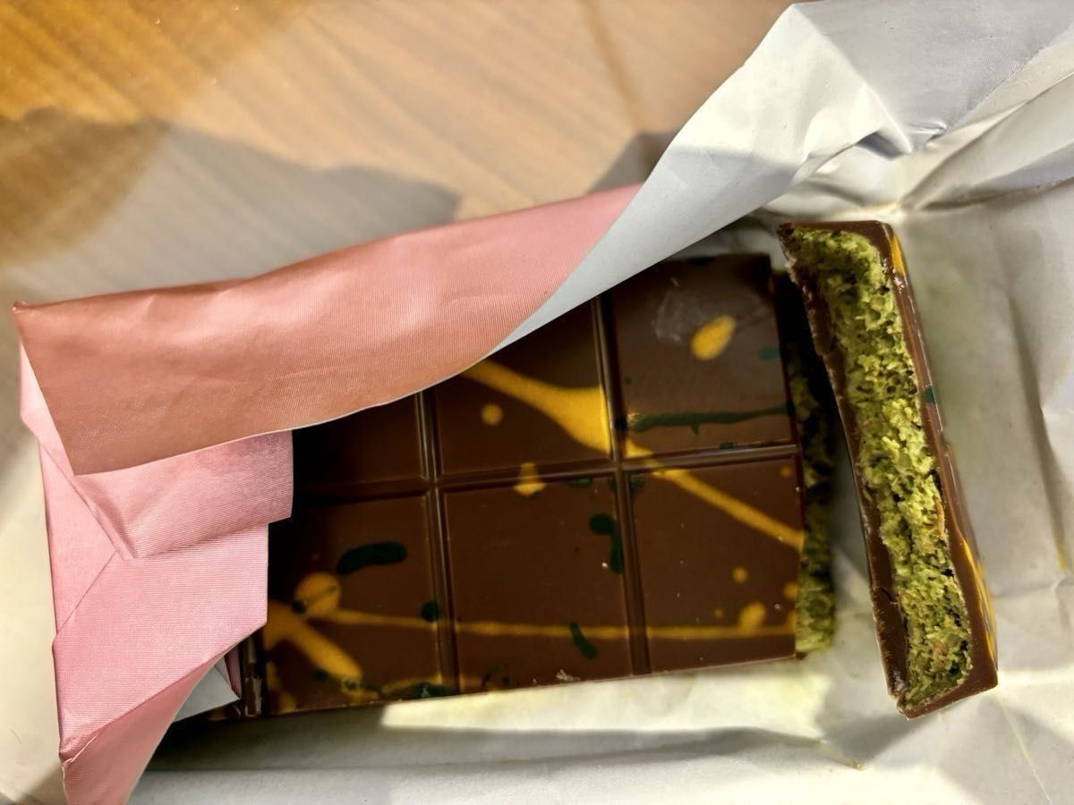 ドバイ限定のFix dessert chocolateピスタチオチョコレートです ドバイ限定のFix dessert chocolateピスタチオチョコレートです