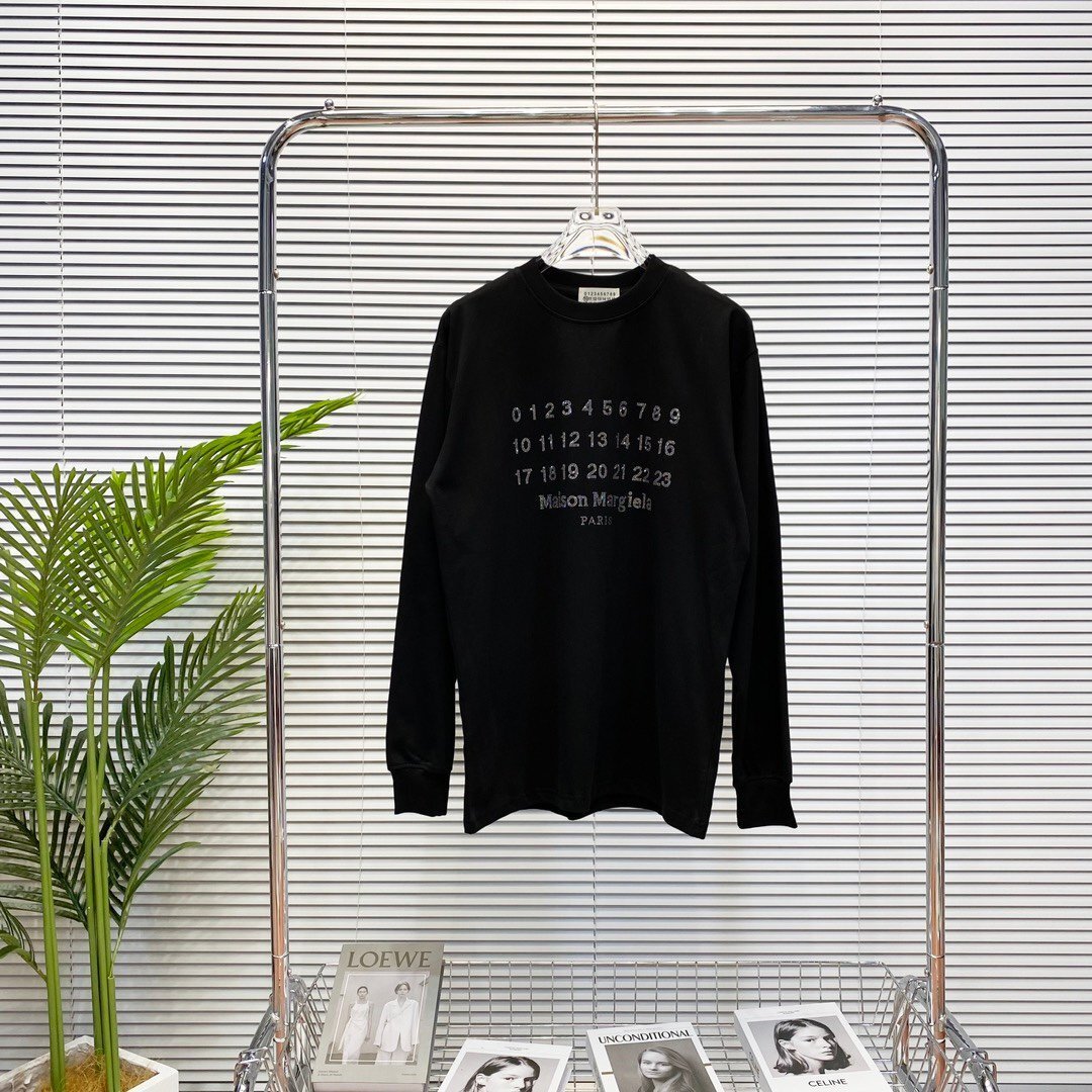 Maison Margiela マルタンマルジェラ　メンズ　Tシャツ　数字ロゴ　S-XL　サイズ選択可能　MM6　3042