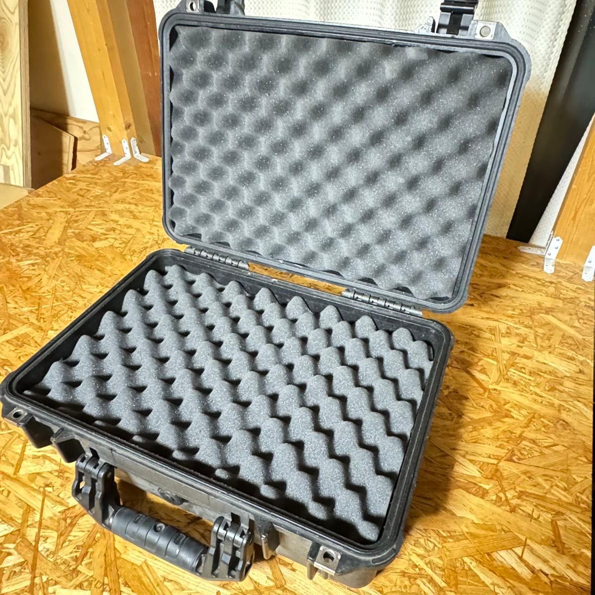 PELICAN CASE ペリカン ハードケース 1500 ウレタンフォーム付き PELICAN CASE ペリカン ハードケース 1500 ウレタンフォーム付き