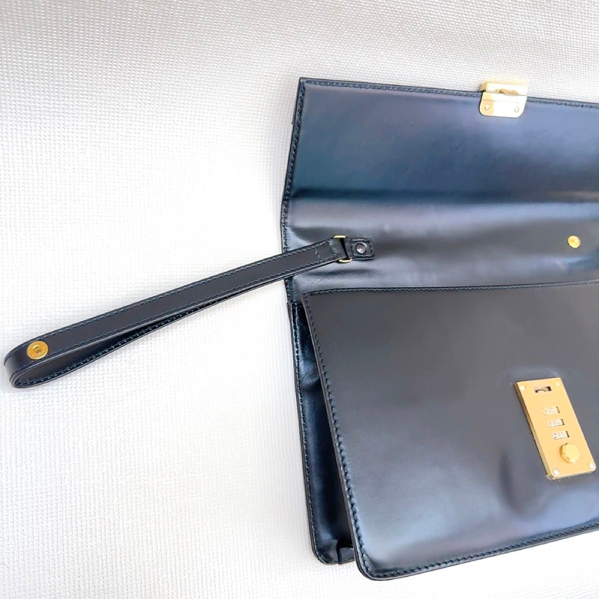 dunhill ダンヒル クラッチバッグ レザー ブラック系×ゴールド系 dunhill ダンヒル クラッチバッグ レザー ブラック系×ゴールド系