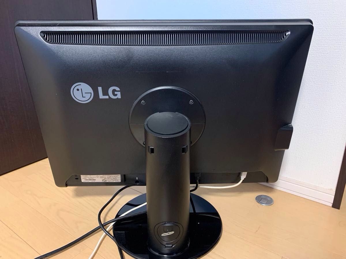 液晶モニター LG FRATRON W2600V 26インチ 古いのでジャンク 液晶モニター LG FRATRON W2600V 26インチ 古いのでジャンク