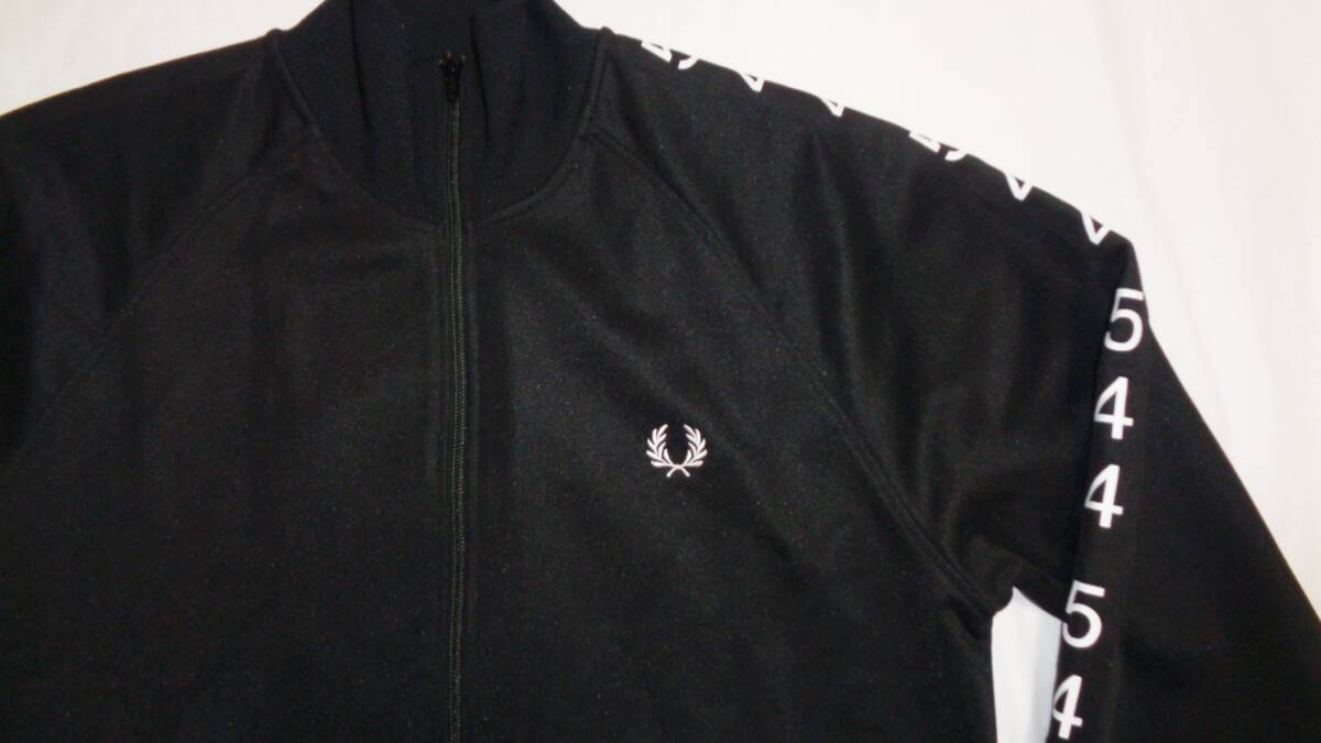 レア FRED PERRY × MADE THOUGHT トラックジャケット S ブラック レア FRED PERRY × MADE THOUGHT トラックジャケット S ブラック