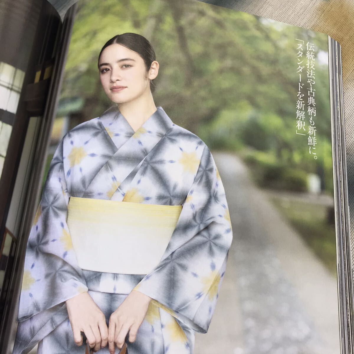 雪花絞り浴衣 藤井絞謹製 美しいキモノ2024夏号掲載|Yahoo 雪花絞り浴衣 藤井絞謹製 美しいキモノ2024夏号掲載|Yahoo