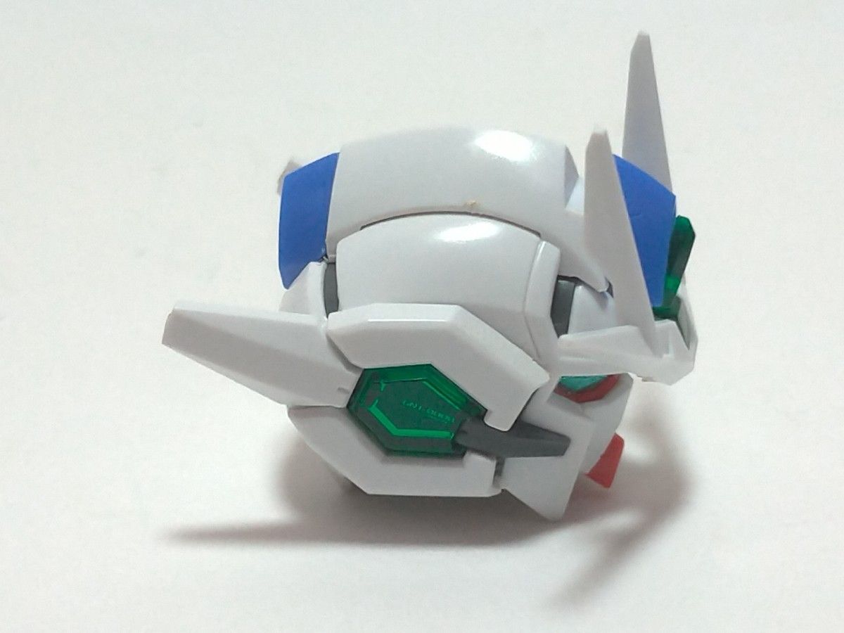 送料無料 MG 1/100 ダブルオー クアンタ ヘッド 頭 機動戦士 送料無料 MG 1/100 ダブルオー クアンタ ヘッド 頭 機動戦士