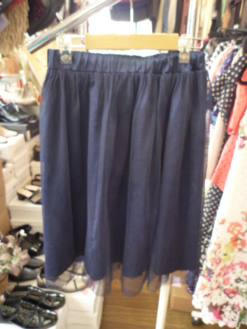 【0712-4】ANAP 濃紺チュール 素敵な上品スカート　サイズＭ_画像1