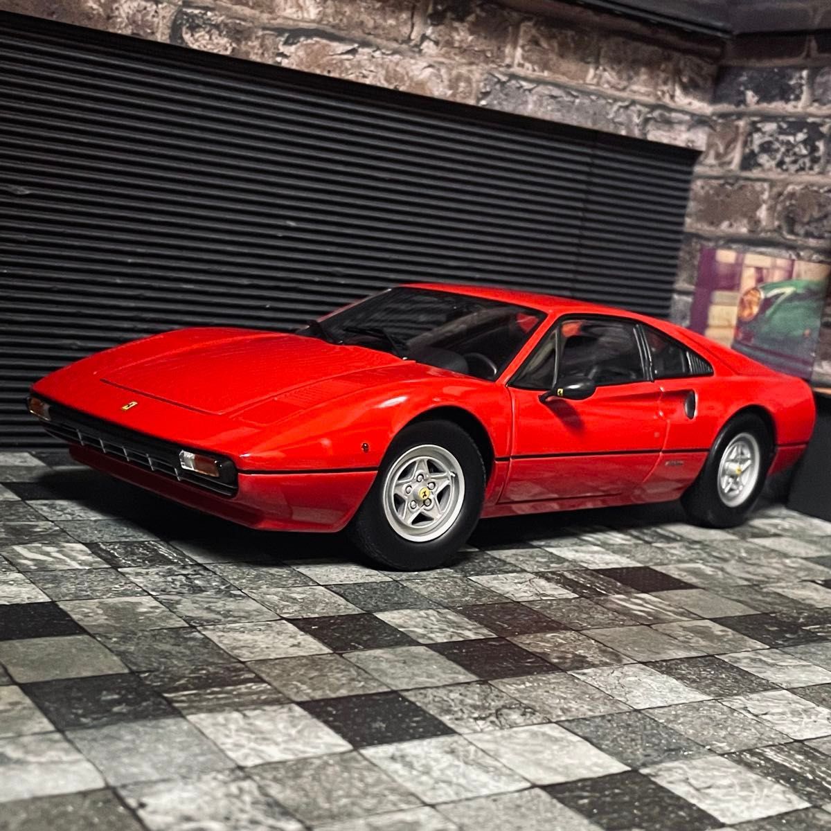 カスタム品 1/18 京商 フェラーリ 328 GTB ベルリネッタ 1985 カスタム品 1/18 京商 フェラーリ 328 GTB ベルリネッタ 1985