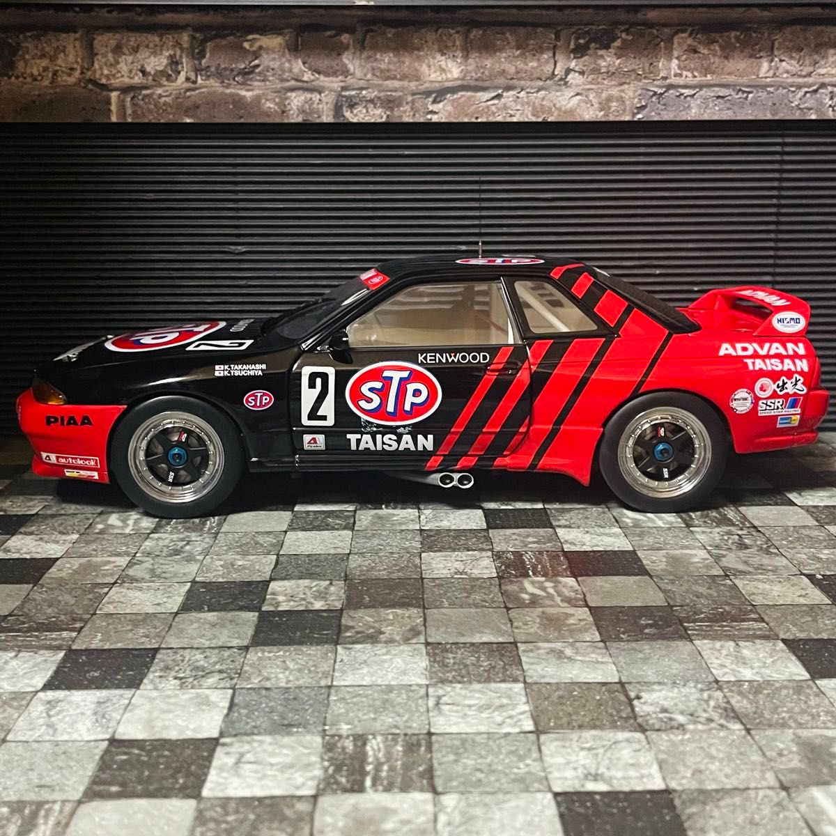 1/18 AUTOart 日産 スカイライン GT-R R32 タイサン STP|Yahoo 1/18 AUTOart 日産 スカイライン GT-R R32 タイサン STP|Yahoo