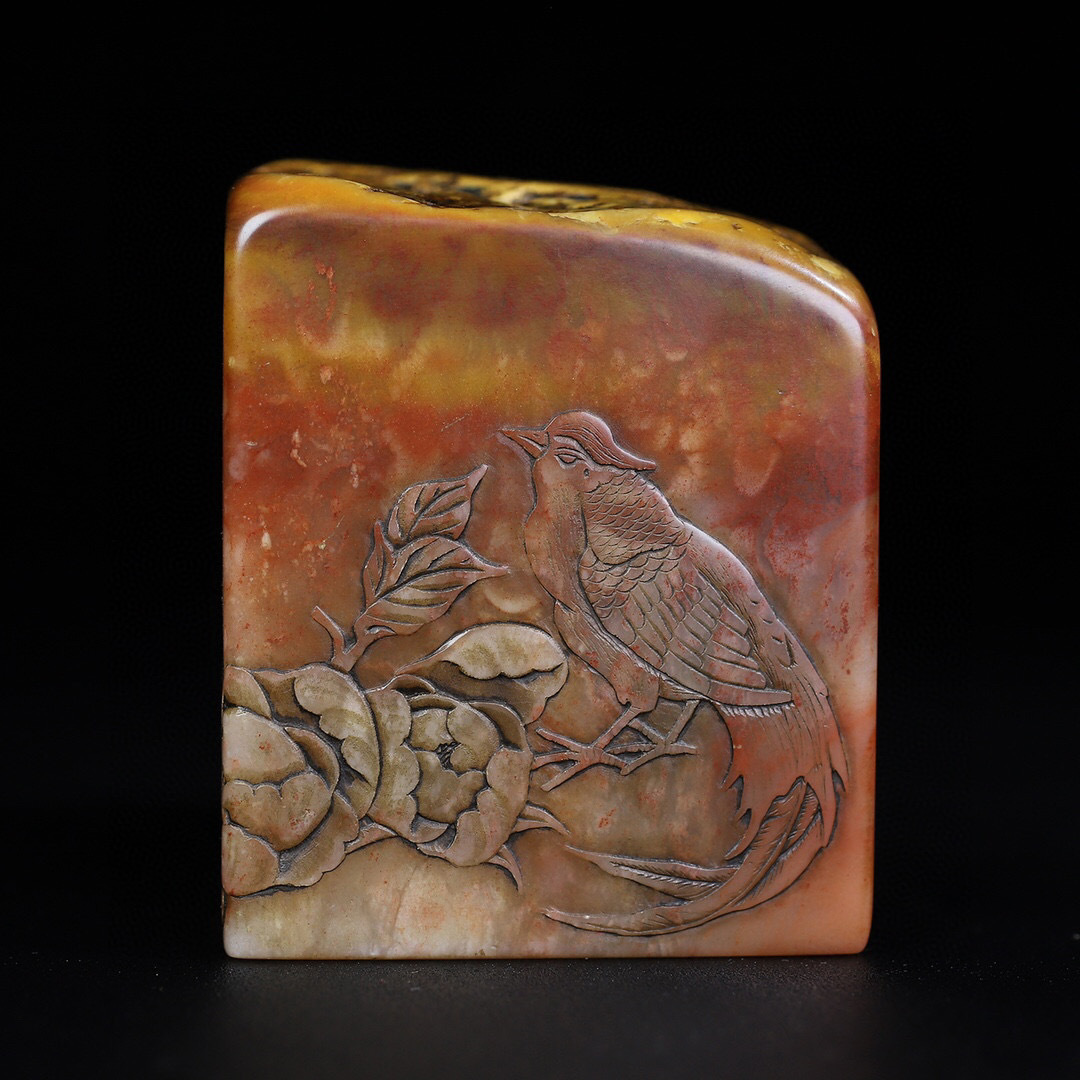 館蔵珍品 寿山石 田黄石 細密彫 松鶴紋印章 箱付』置物 賞物 館蔵珍品 寿山石 田黄石 細密彫 松鶴紋印章 箱付』置物 賞物