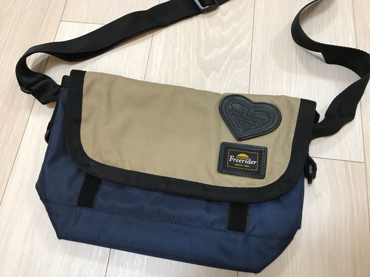 * shoulder bag *Freerider navy blue color beige bag free rider duck Heart outdoor leisure touch fasteners attaching and detaching light weight shoulder cord adjustment possible 