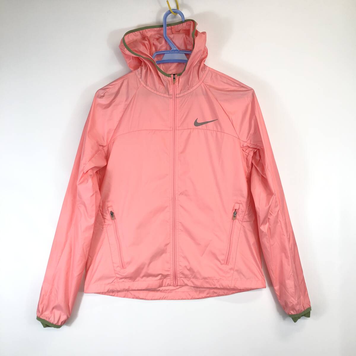 NIKE RUNNING ナイキランニング ナイロンパーカー ピンク系 NIKE RUNNING ナイキランニング ナイロンパーカー ピンク系
