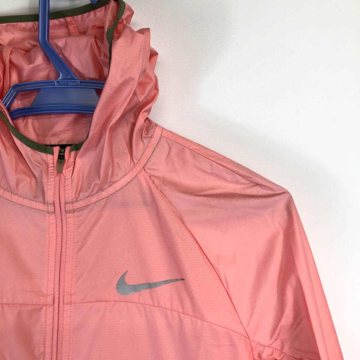 NIKE RUNNING ナイキランニング ナイロンパーカー ピンク系 NIKE RUNNING ナイキランニング ナイロンパーカー ピンク系