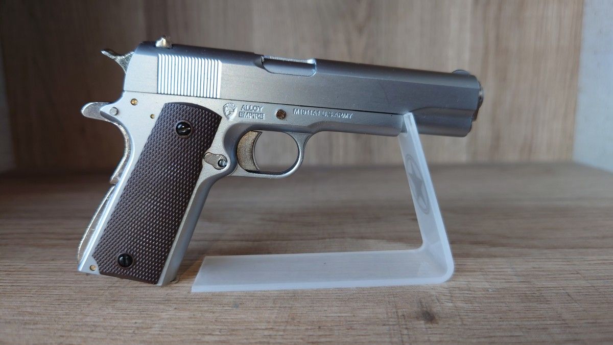 精巧1/2スケール ミニチュアモデルガン コルトM1911ガバメント 精巧1/2スケール ミニチュアモデルガン コルトM1911ガバメント