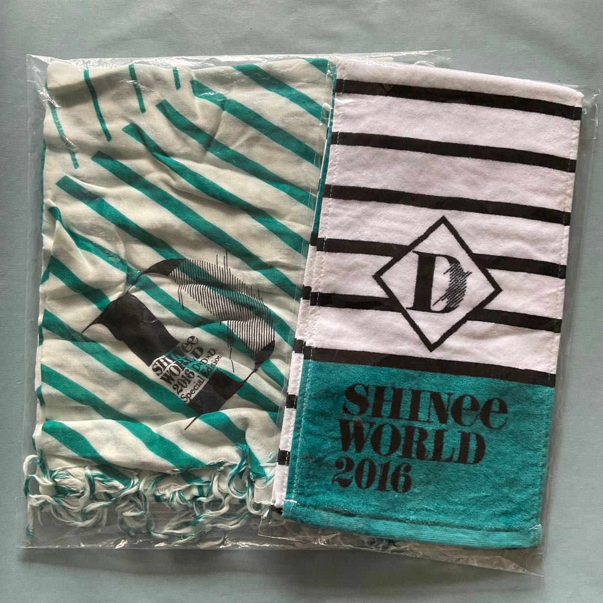 SHINee WORLD 2016 D×D×D ストール タオル シャイニー SHINee WORLD 2016 D×D×D ストール タオル シャイニー