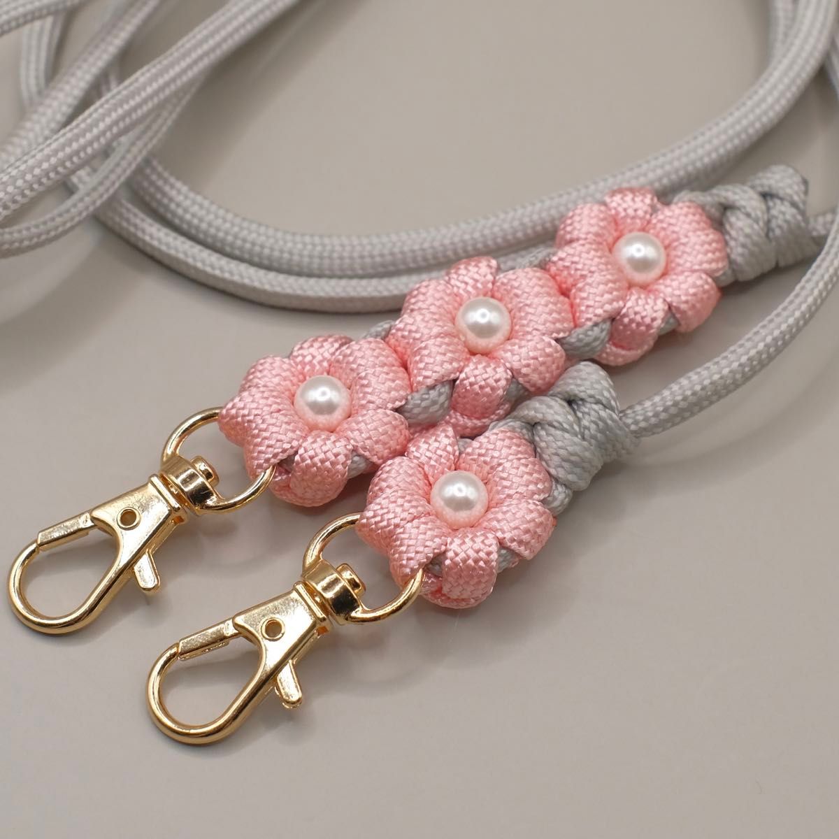 ハンドメイド ストラップ スマホ ショルダー パラコード 花x4 ハンドメイド ストラップ スマホ ショルダー パラコード 花x4