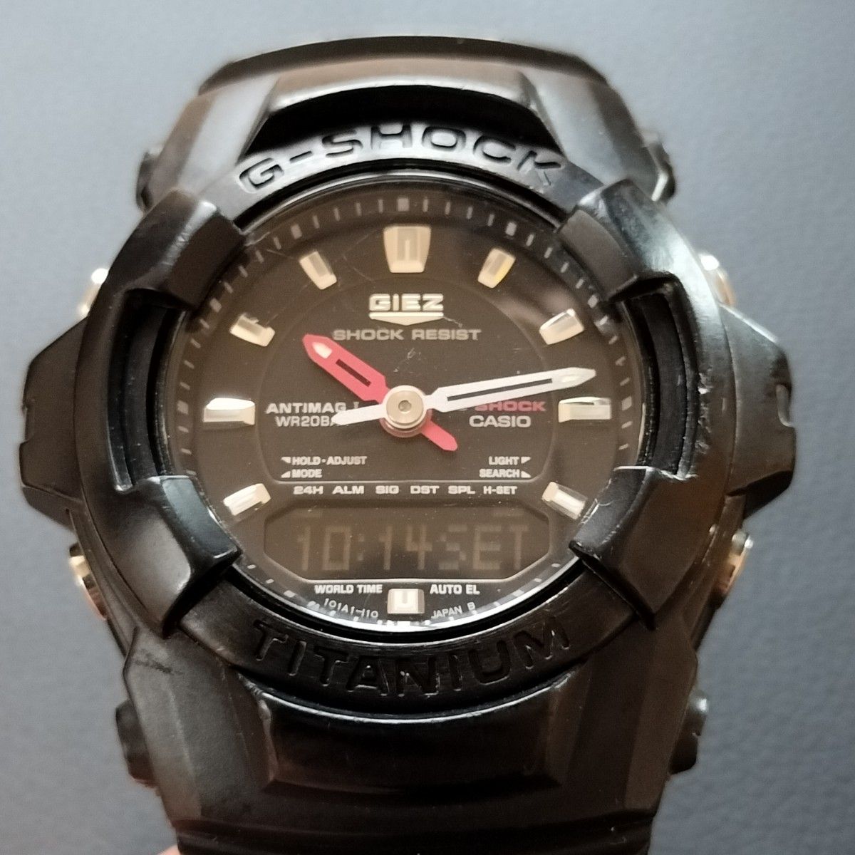 Gショック GIEZ GS-310 スクリューバック式チタニウムケース G Gショック GIEZ GS-310 スクリューバック式チタニウムケース G