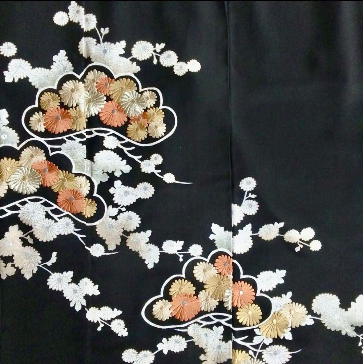 着物リメイクワンピース 留袖ドレス 刺繍菊 結婚式ワンピース 冠 着物リメイクワンピース 留袖ドレス 刺繍菊 結婚式ワンピース 冠