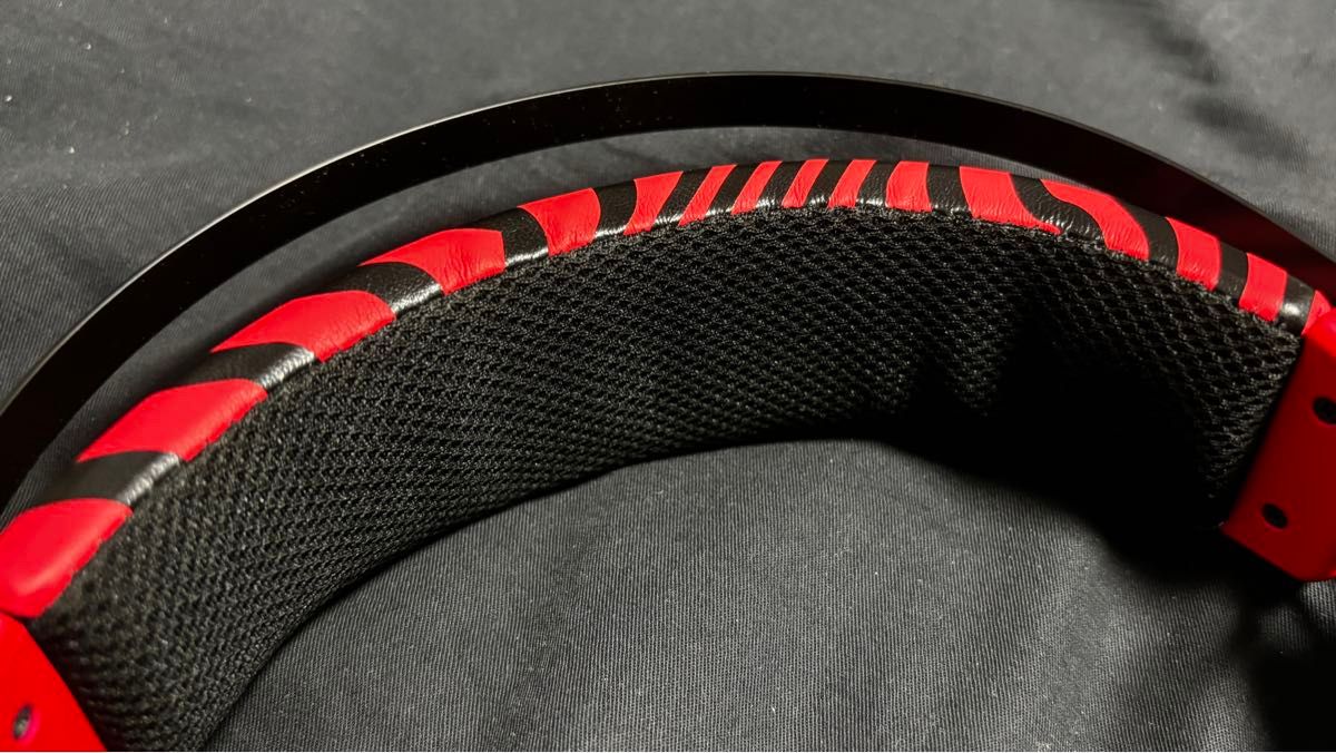 Razer Nari Ultimate PewDiePie Edition ゲーミングヘッド Razer Nari Ultimate PewDiePie Edition ゲーミングヘッド