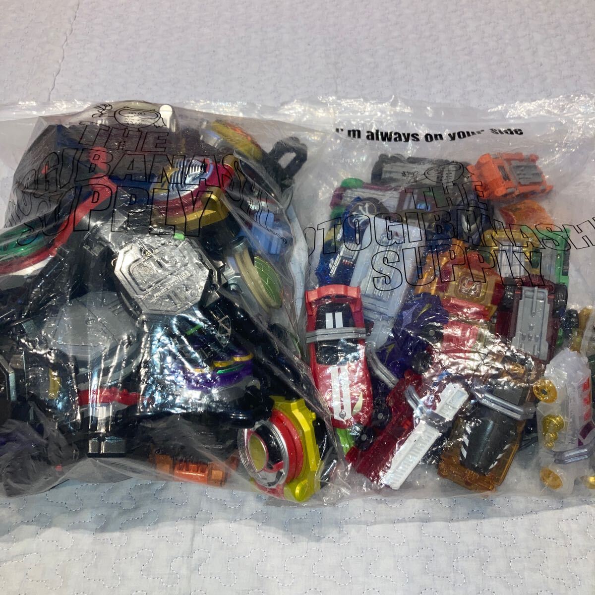 即決★まとめ売り★ 55個セット 仮面ライダー 鎧武 ガイム ロックシード 仮面ライダードライブ