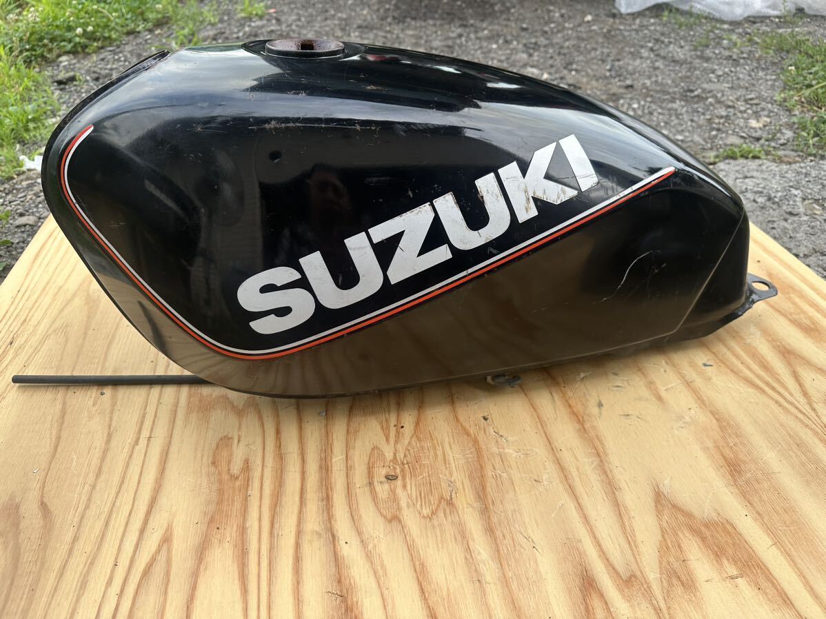 gsx400f gsx400fs タンク 外装 Yahoo!オークション - GSX400F GSX400FS ガソリンタンク