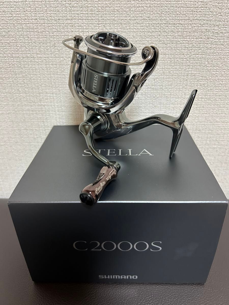 シマノ 22 ステラ C2000S リブレノブ(フィーノ エアー) SHIMANO シマノ 22 ステラ C2000S リブレノブ(フィーノ エアー) SHIMANO