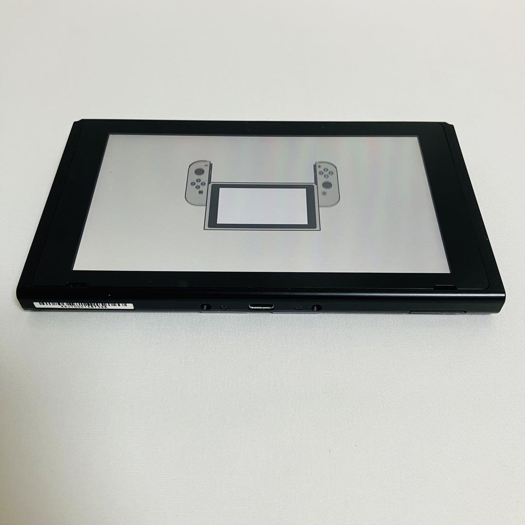メーカー公式ショップ】 Switch 2018年製 本体のみ Nintendo メーカー公式ショップ】 Switch 2018年製 本体のみ Nintendo