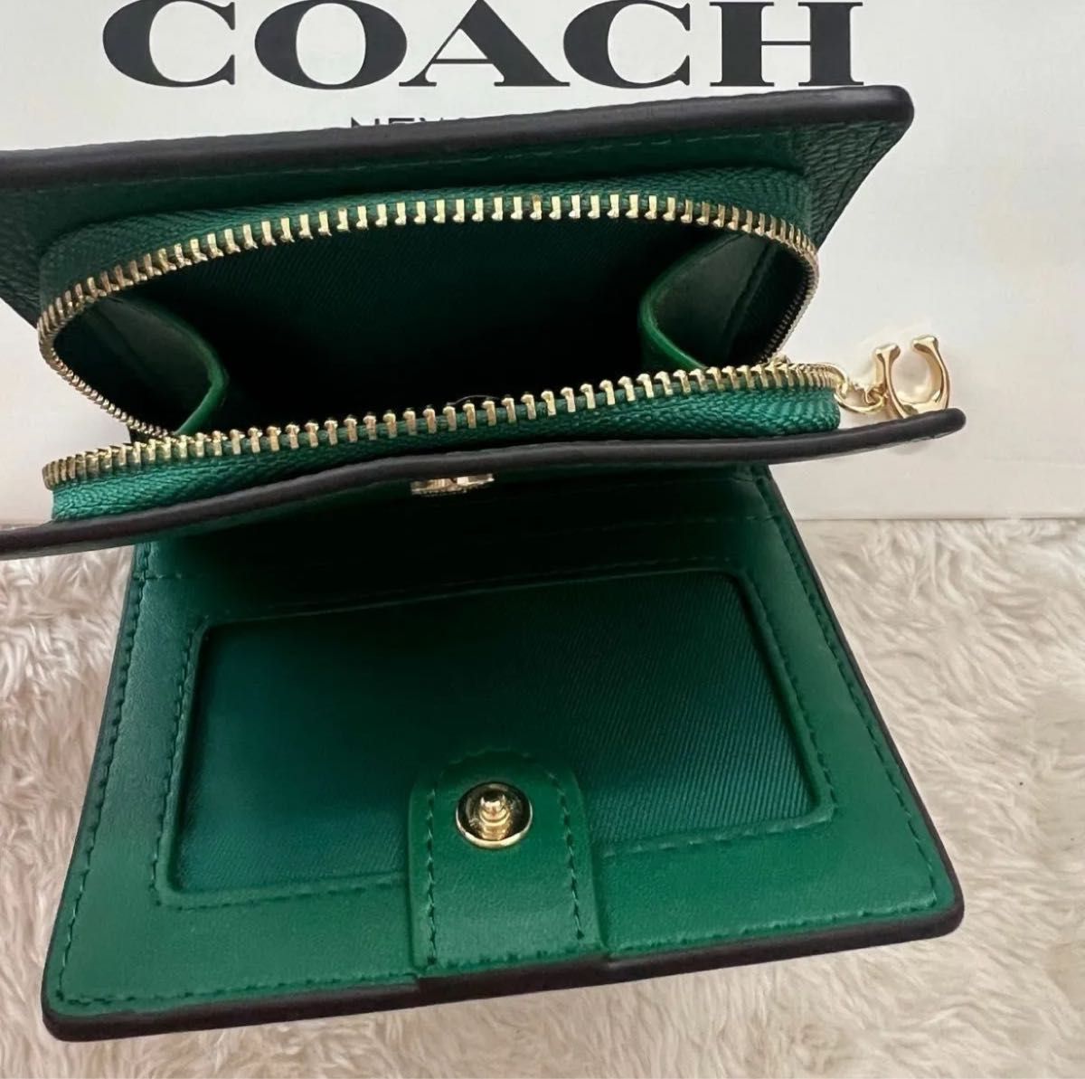 COACH 財布 緑 グリーン 二つ折り財布 コーチ財布 ギフト COACH 財布 緑 グリーン 二つ折り財布 コーチ財布 ギフト